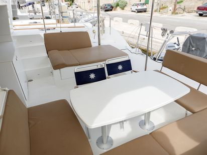 Catamarano Lagoon 450 · 2012 (refit 2019) · MADAGASCAR (1)