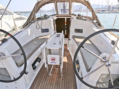 Voilier Jeanneau Sun Odyssey 349 · 2015 · Dynamene (1)