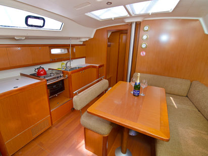 Zeilboot Beneteau Oceanis 43 · 2009 · SAPHISO II (1)