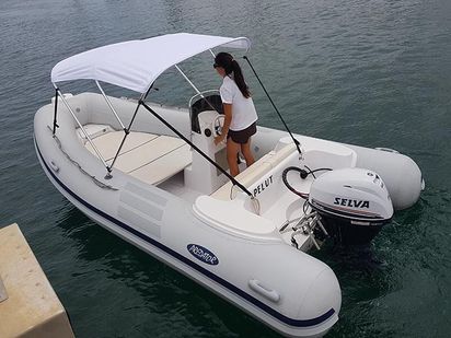 Motorboat Predator 490 · 2018 (0)