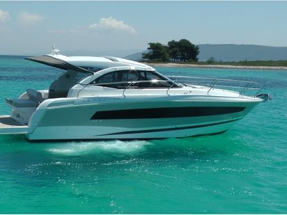 Motorboat Leader 36 · 2017 · Jeanneau Leader 36 ('17) (0)