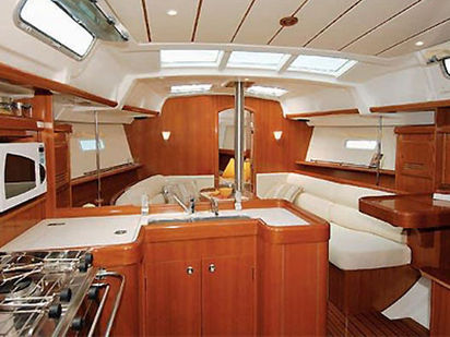 Voilier Beneteau Oceanis 373 · 2005 · Mirfak (1)