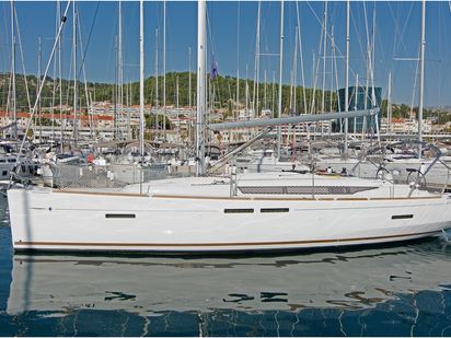 Velero Jeanneau Sun Odyssey 419 · 2018 · Dorado (1)