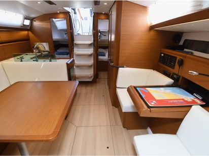 Velero Jeanneau Sun Odyssey 419 · 2019 · Euros (1)