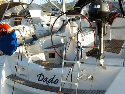 Barca a vela Jeanneau Sun Odyssey 36I · 2009 (refit 2015) · Dado (0)