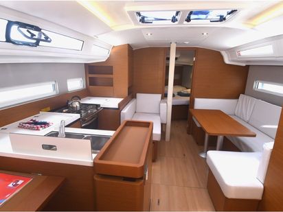 Voilier Jeanneau Sun Odyssey 410 · 2019 · Signum Bravo (1)