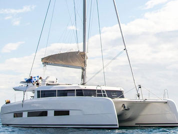 Catamaran Dufour 48 · 2020