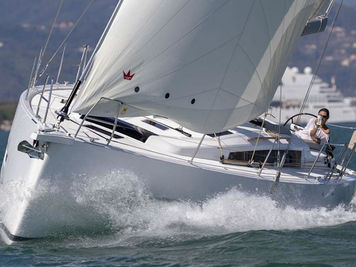 Sailboat Dufour 430 · 2020