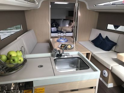 Voilier Beneteau Oceanis 30.1 · 2020 · Mimosa (1)