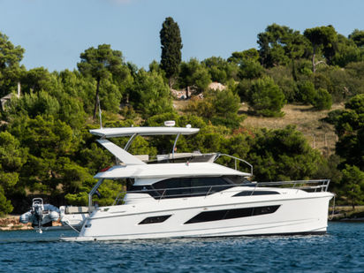 Motorcatamaran Aquila 44 Power · 2019 (0)