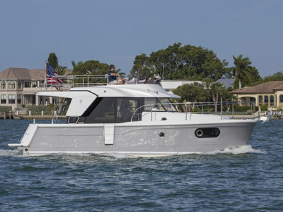 Bateau à moteur Beneteau Swift Trawler 30 · 2020 (0)