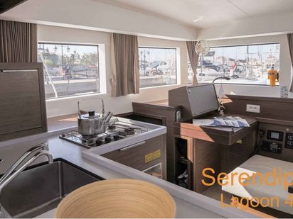 Catamarano Lagoon 40 · 2018 (refit 2023) · Serendipity (1)