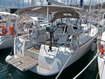 Sailboat Jeanneau Sun Odyssey 439 · 2013 · Sea and Sky (1)