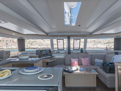 Katamaran Fountaine Pajot Astrea 42 · 2022 · NOU NOU 1 - Skippered (1)