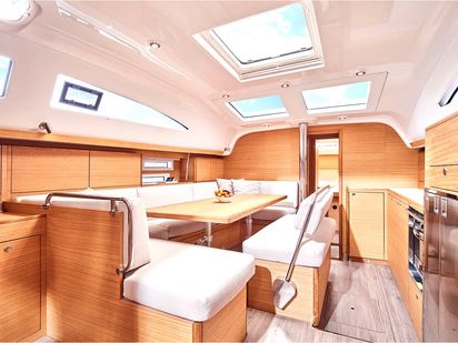 Velero Elan Impression 45.1 · 2022 · MOONLIGHT (1)