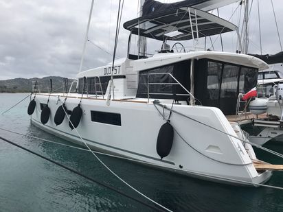 Catamarán Lagoon 52 · 2019 · Dugongo II (GND) (6 cab + 1 crew) (A/C, WM, Generator, Inverter, Tender Lift) (0)