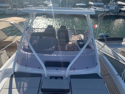 Motorboat Jeanneau Cap Camarat 9.0 WA · 2021 (0)