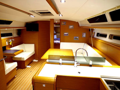 Sailboat Jeanneau Sun Odyssey 439 · 2013 · JNE (1)