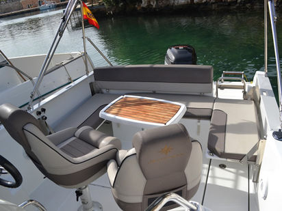 Motorboat Jeanneau Cap Camarat 7.5 WA · 2016 · SIRIUS (1)