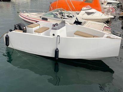 Barco a motor Custom Built · 2022 (0)