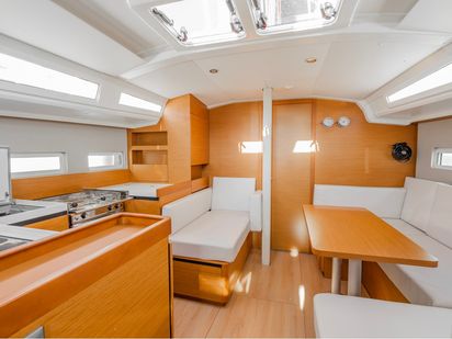 Barca a vela Jeanneau Sun Odyssey 410 · 2021 · HIGH TIME (1)