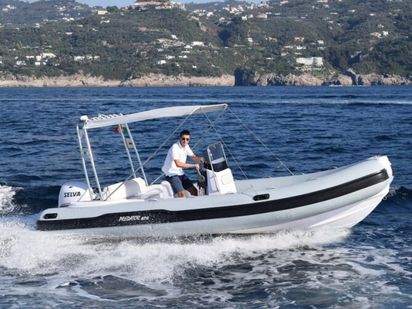 Bateau semi-rigide Predator 570 · 2016 · Predator 570 (0)