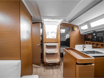 Velero Jeanneau Sun Odyssey 410 · 2019 · KALLISTO (1)