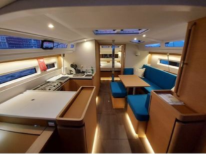 Velero Jeanneau Sun Odyssey 440 · 2021 · SSY-01 (1)