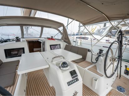 Sailboat Jeanneau Sun Odyssey 410 · 2019 (0)