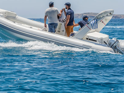 Bateau semi-rigide Motomarine Lambro 640 · 1999 (réarmé 2022) · CYAN (0)