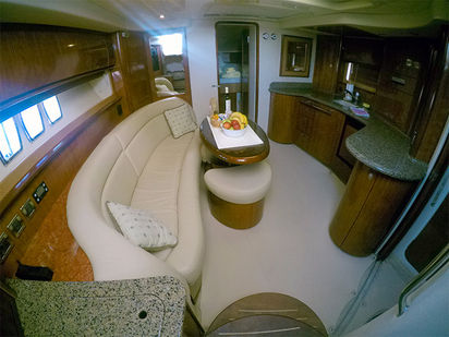 Motorboat Sea Ray 455 Sundancer · 2006 · Gandalf (1)