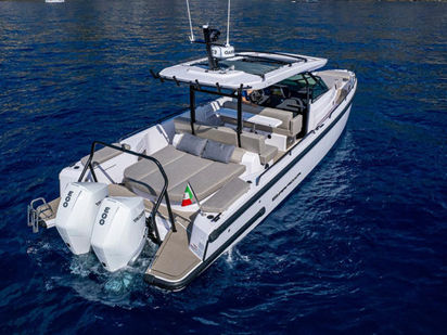 Motorboat Axopar 37 ST · 2022 · Level 33 (1)