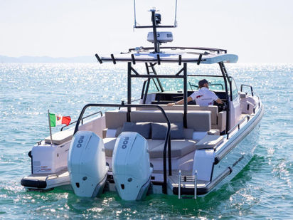 Bateau à moteur Axopar 37 ST · 2022 (0)