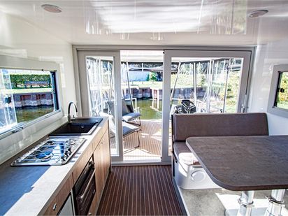 Houseboat Flexmarine Flexmobil 11.0 · 2022 · Sine (1)