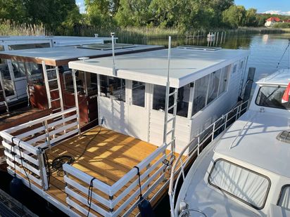 Houseboat Custom Built · 2022 · Martina (0)