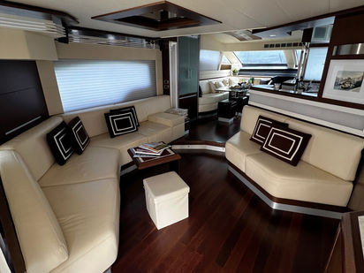 Motorboat Dominator 680 · 2010 · QUO VADIS (1)