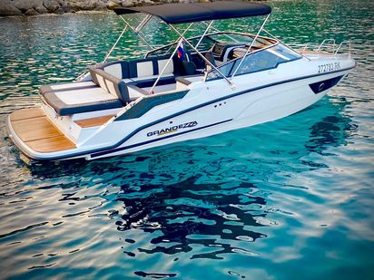 Motorboot Grandezza 25s · 2022 (Umbau 2022) · GRANDEZZA 25 S luxury (1)