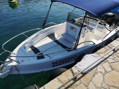 Barco a motor Bluline 19 Open · 2016 (0)