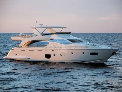 Motorówka Azimut 85 F · 2006 (remont 2020) · La Fenice (1)