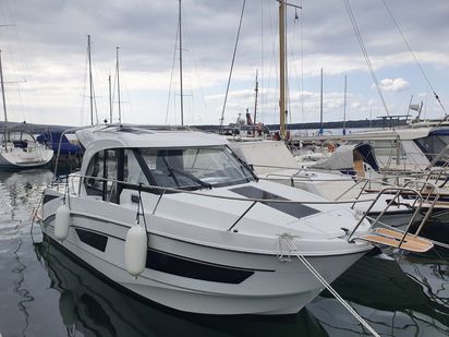 Bateau à moteur Beneteau Antares 9 OB · 2022 · Antares 9 OB 2022 (0)