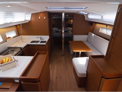 Zeilboot Jeanneau Sun Odyssey 440 · 2024 · Sun Kiss (1)