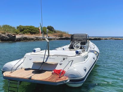 Bateau semi-rigide MOTONAUTICA 780 · 2011 (réarmé 2020) · Solar (1)