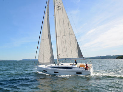 Barca a vela Bavaria C42 · 2023 · Supereva (0)