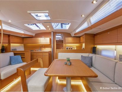 Sailboat Dufour 430 · 2020 · Blue Moon 2 (1)