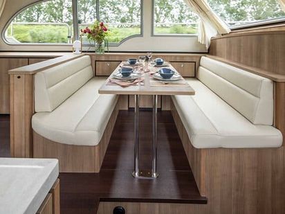 Huisboot Custom Built · 2021 · ANNALOISIA II (1)