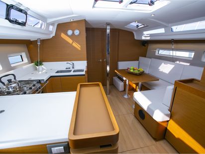 Voilier Jeanneau Sun Odyssey 440 · 2020 · ENDEAVOUR (1)