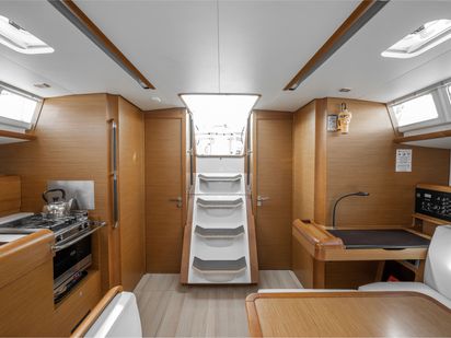 Segelboot Jeanneau Sun Odyssey 479 · 2019 · ALPHA (1)