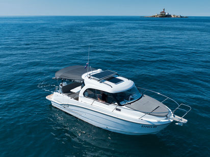 Motorboat Beneteau Antares 8 · 2022 (0)