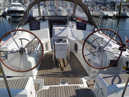 Sailboat Jeanneau Sun Odyssey 379 · 2012 · Glazdo (1)