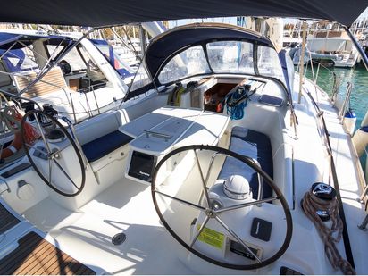 Sailboat Beneteau Oceanis 43 · 2009 (0)